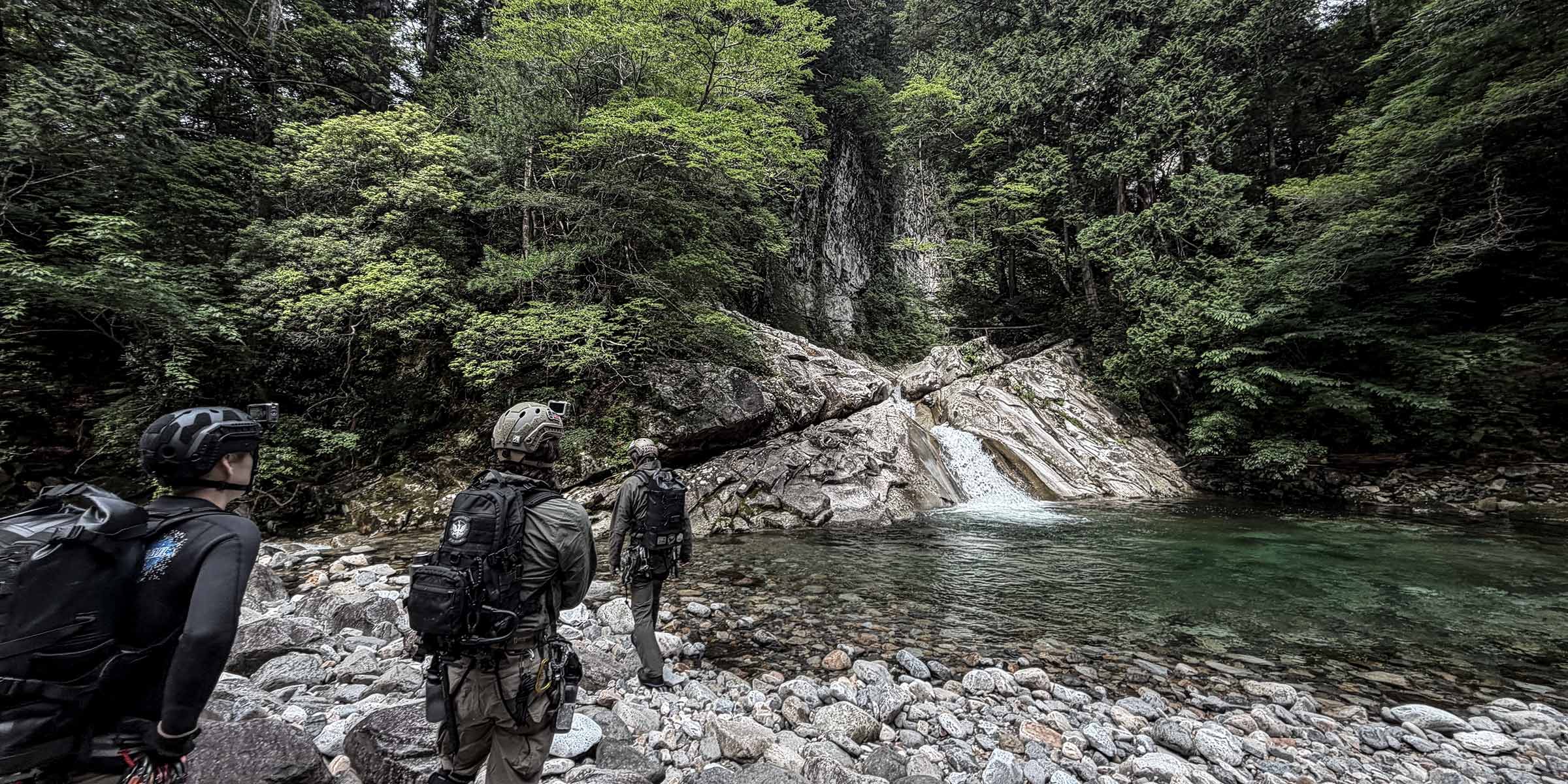 面河渓・千段滝沢|その名の通り、千の滝が立ちはだかる沢
