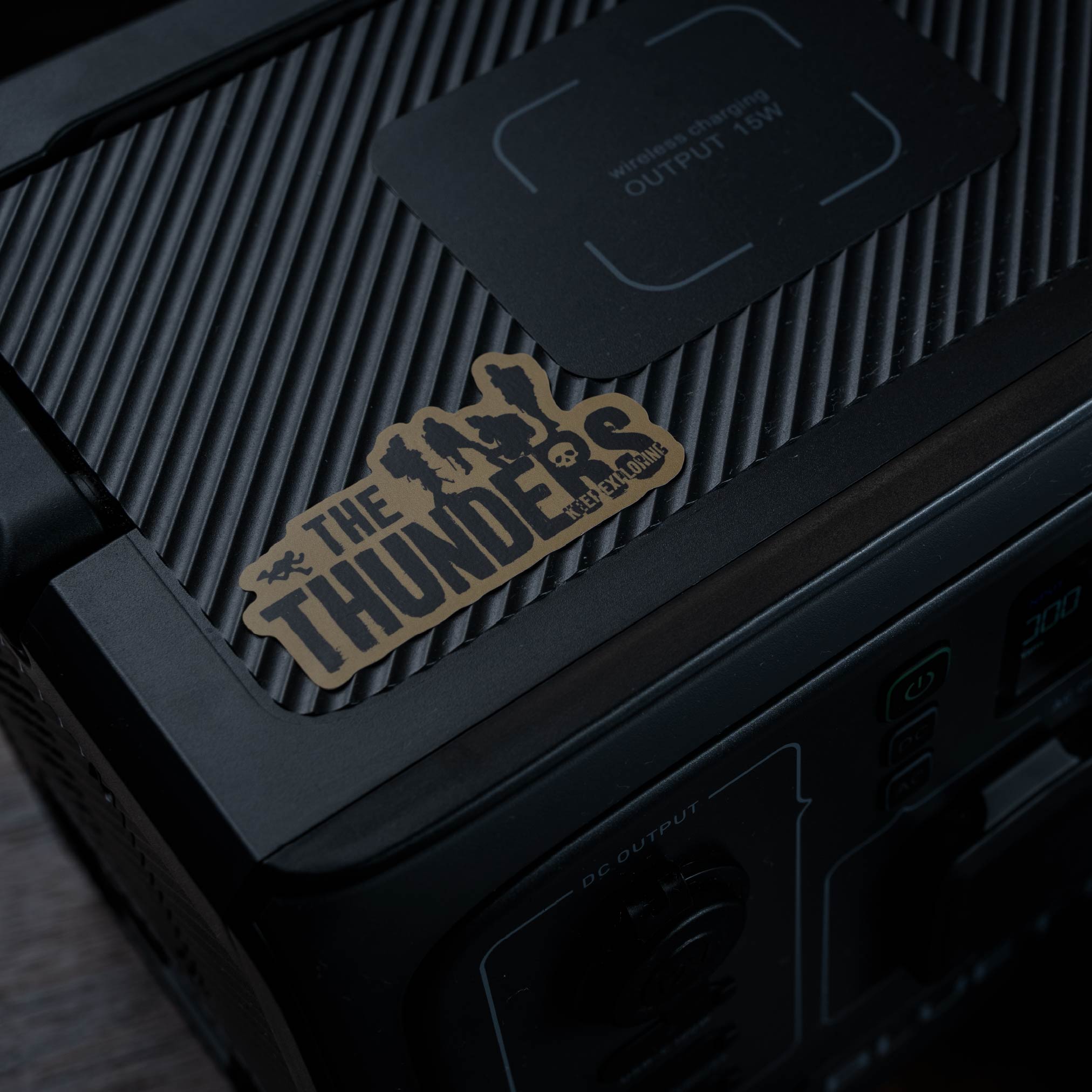 THUNDERS [STICKER]